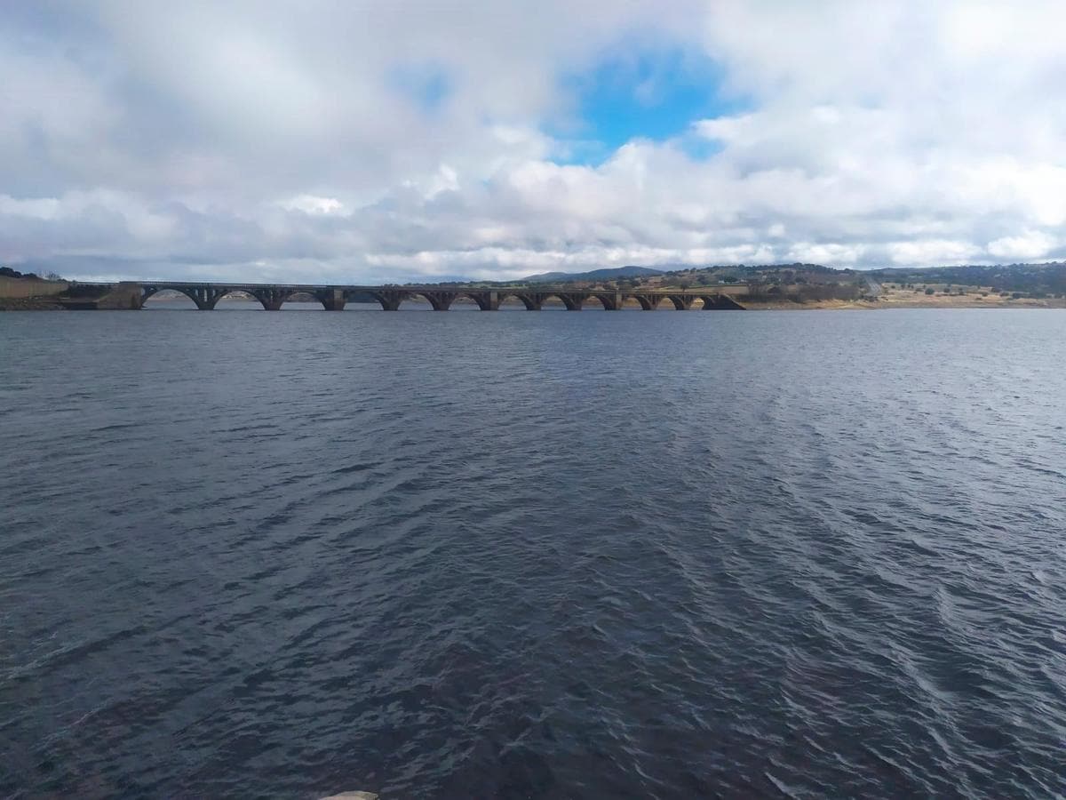 Embalse de Santa Teresa, en una imagen de este mismo miércoles.