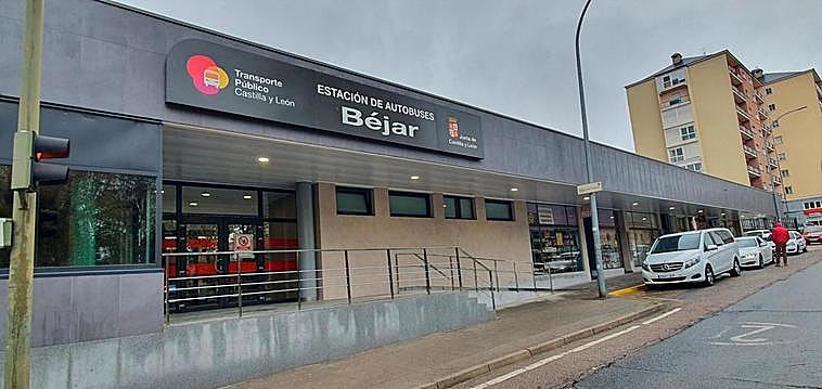 Imagen de la fachada de la estación de autobuses de Béjar.
