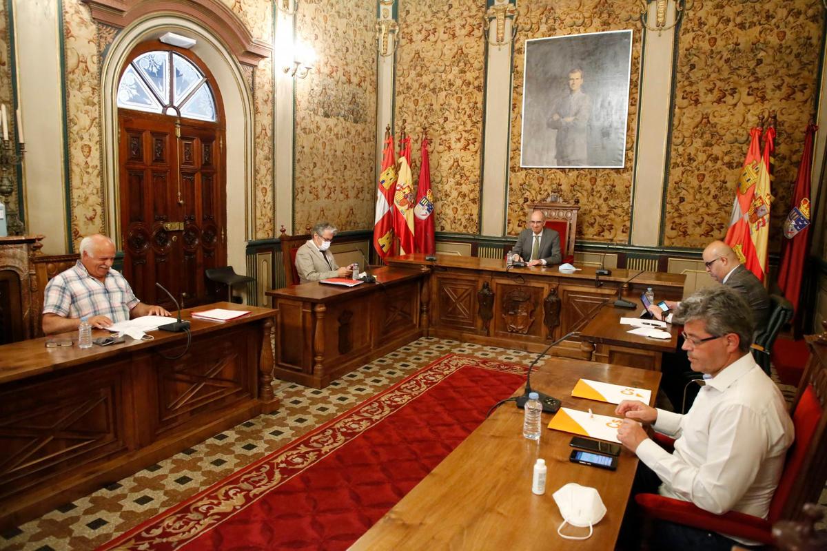 Vista de uno de los plenos de la Diputación de Salamanca.