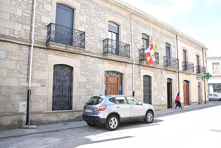 Fachada del edificio donde se encuentra el juzgado de Vitigudino.