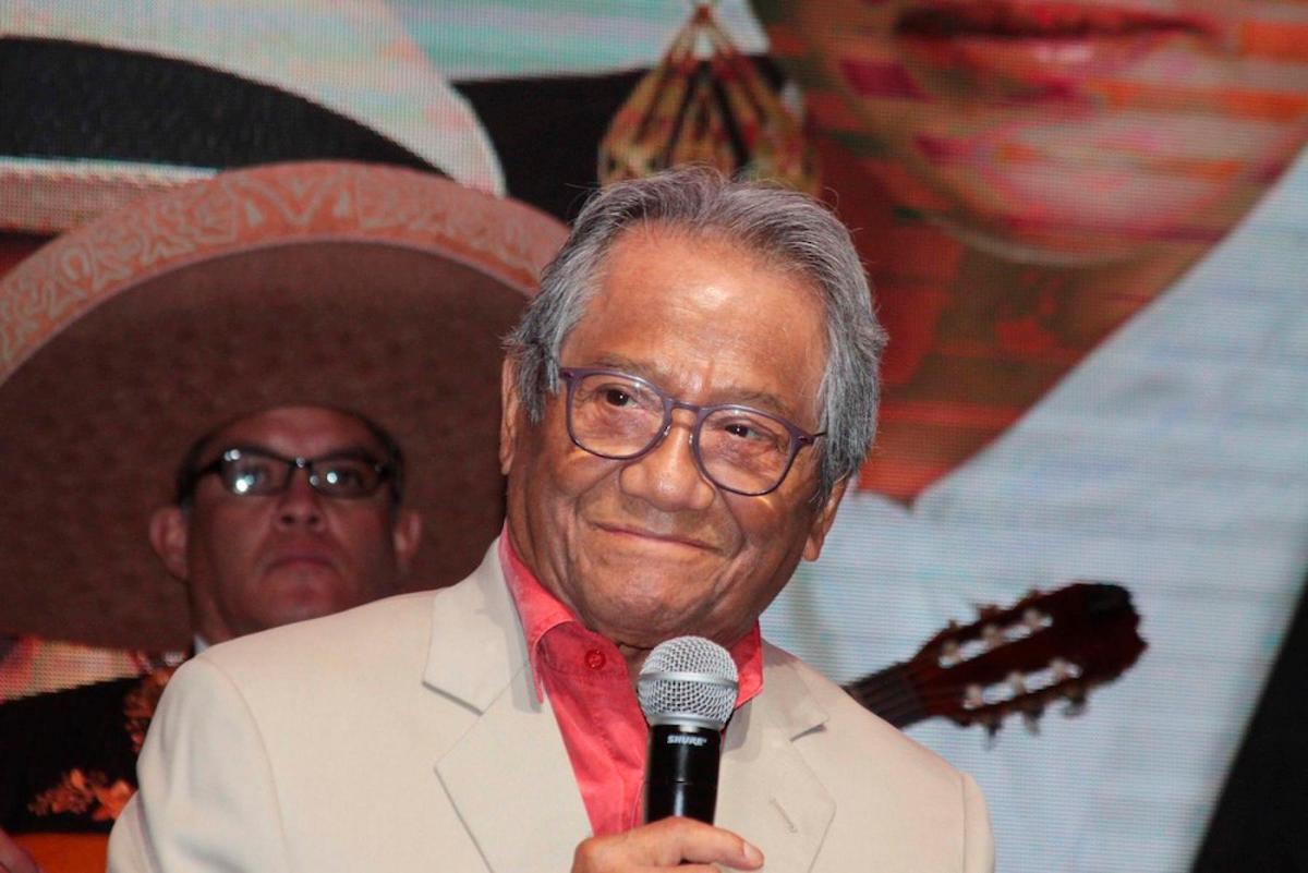 Armando Manzanero.