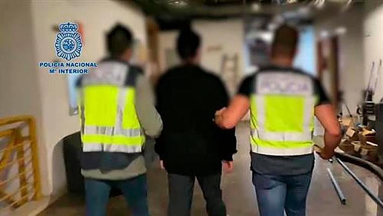 Detención en Málaga de un fugitivo reclamado por agresión sexual a una mujer en el 2017.