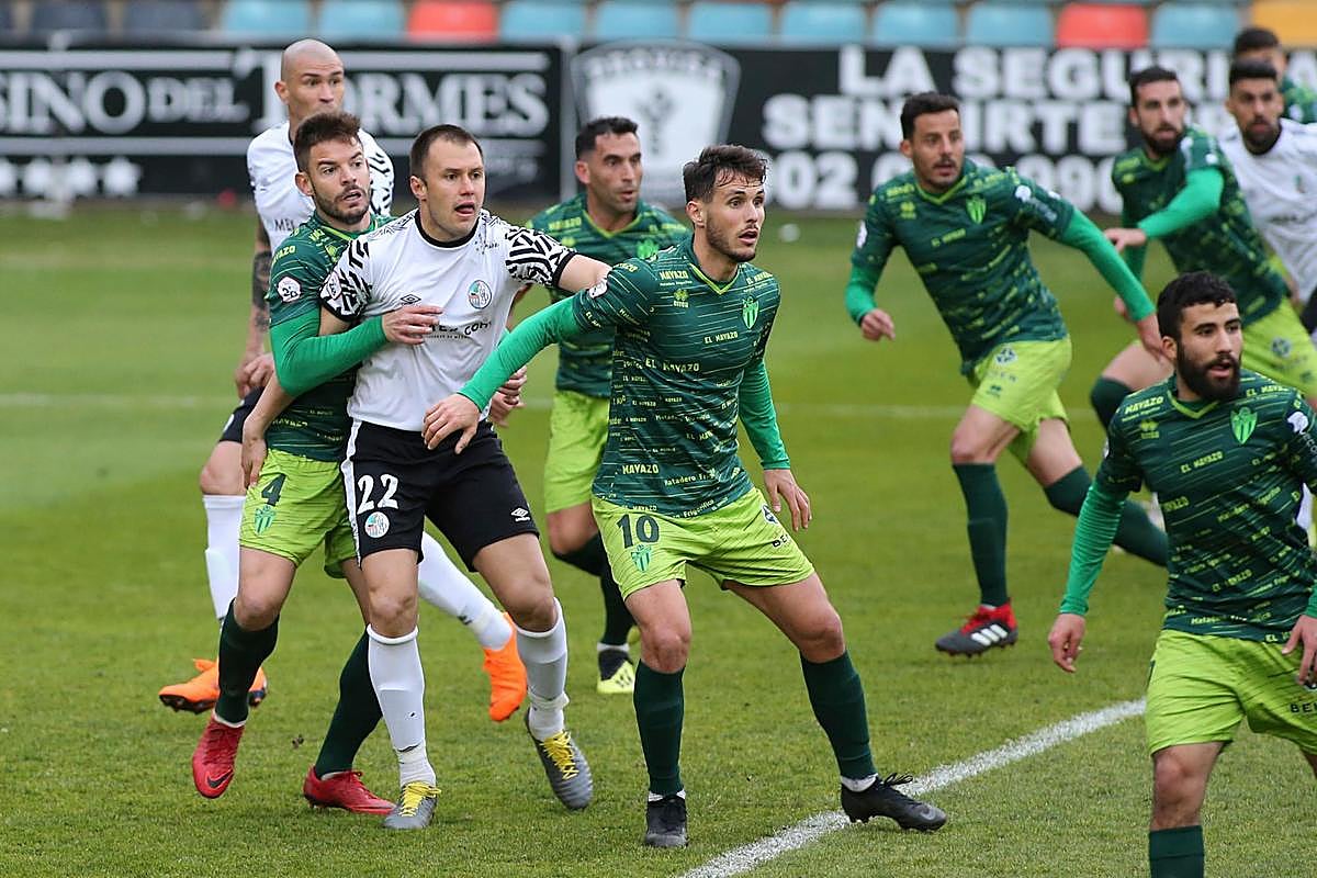Último derbi en el Helmántico entre el Salamanca y el Guijuelo la temporada 2019-2020.