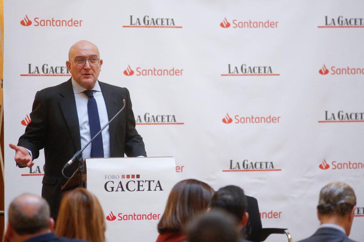 Jesús Julio Carnero en un Foro Gaceta.