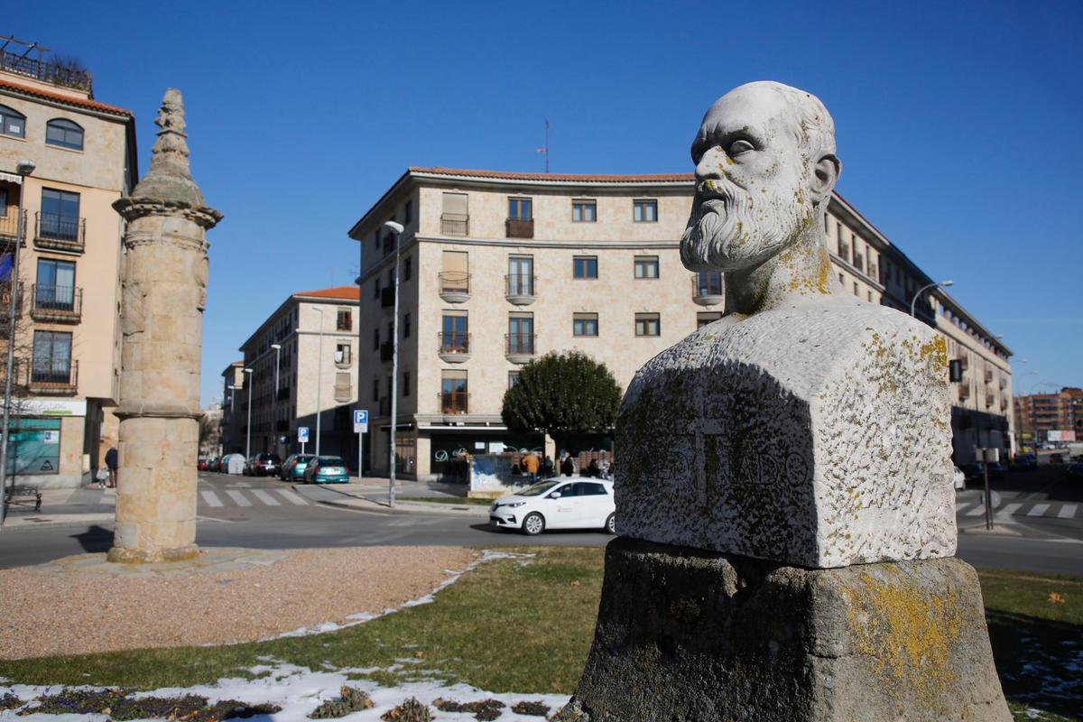 Estatua de Maldonado e nel Alto del Rollo.