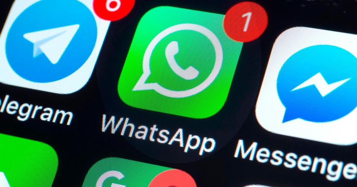 Icono de la aplicación de WhatsApp en un teléfono móvil.