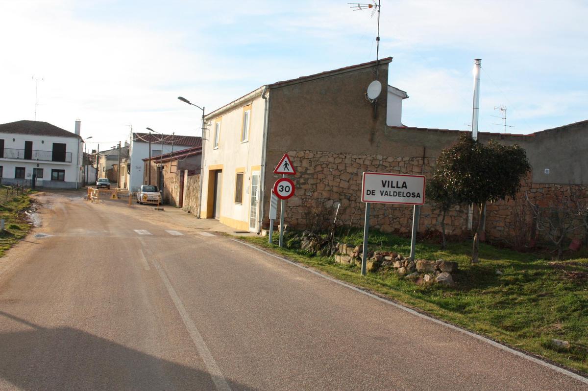 Entrada a la localidad de Valdelosa.