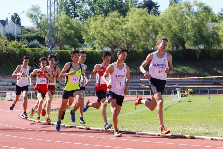 Final de Juegos Escolares de Atletismo.