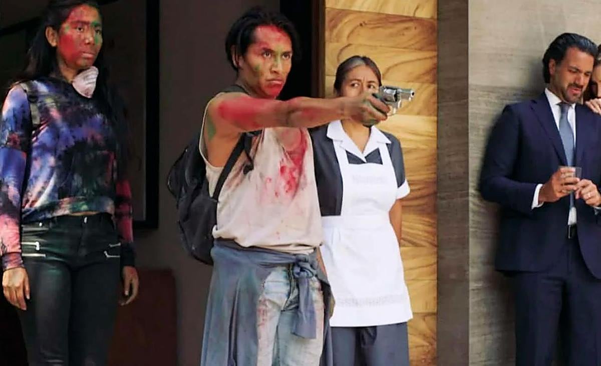 Fotograma de la película “Nuevo orden”, película que la crítica compara con “Parásitos”