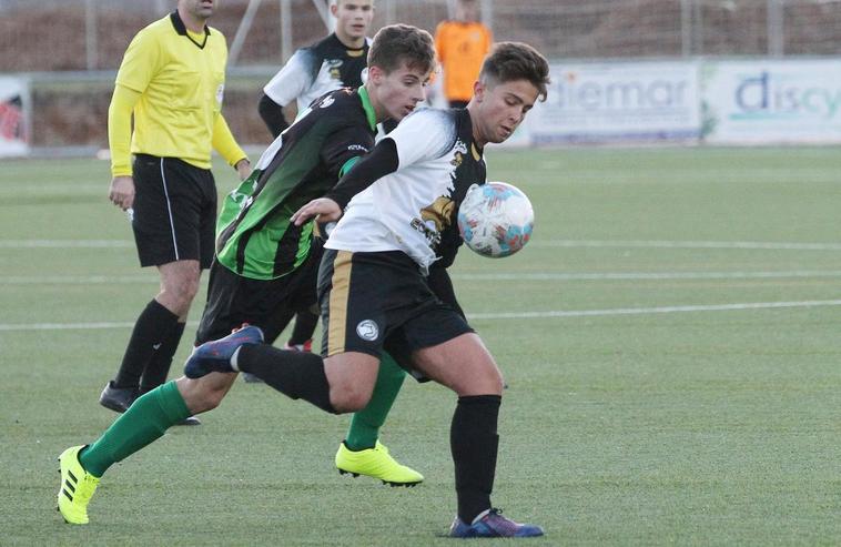 Choque de fútbol base la pasada temporada antes de la suspensión