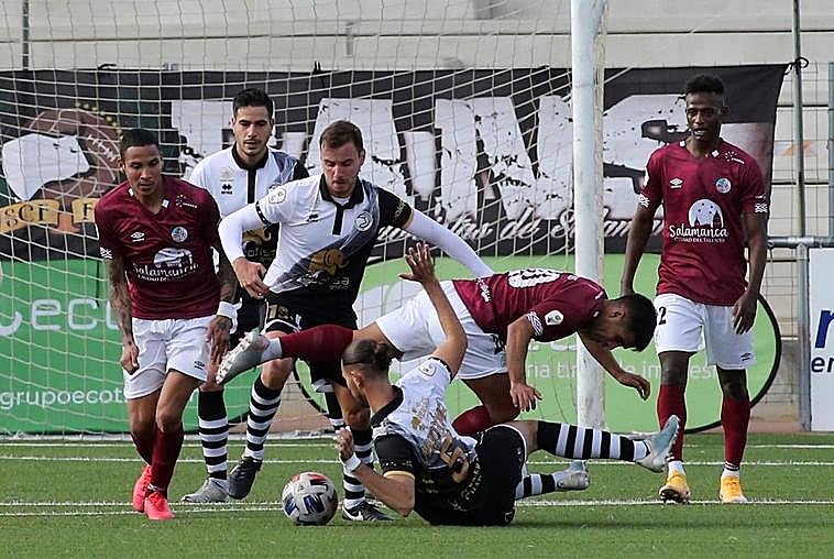 Encuentro entre el Unionistas y el Salamanca.