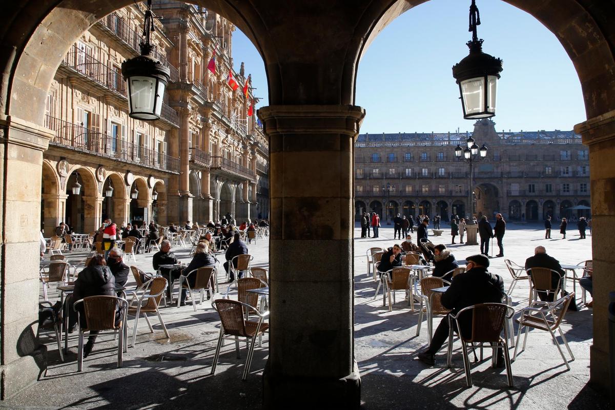 Terrazas de la Plaza Mayor de Salamanca.