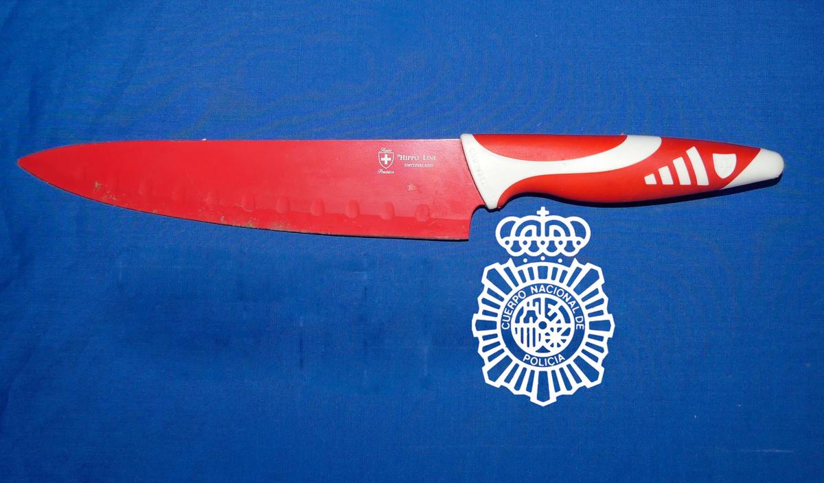 El cuchillo utilizado por el detenido.