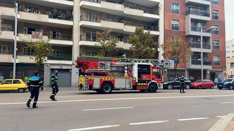 Imagen de otra intervención de los bomberos en el paseo de la Estación.