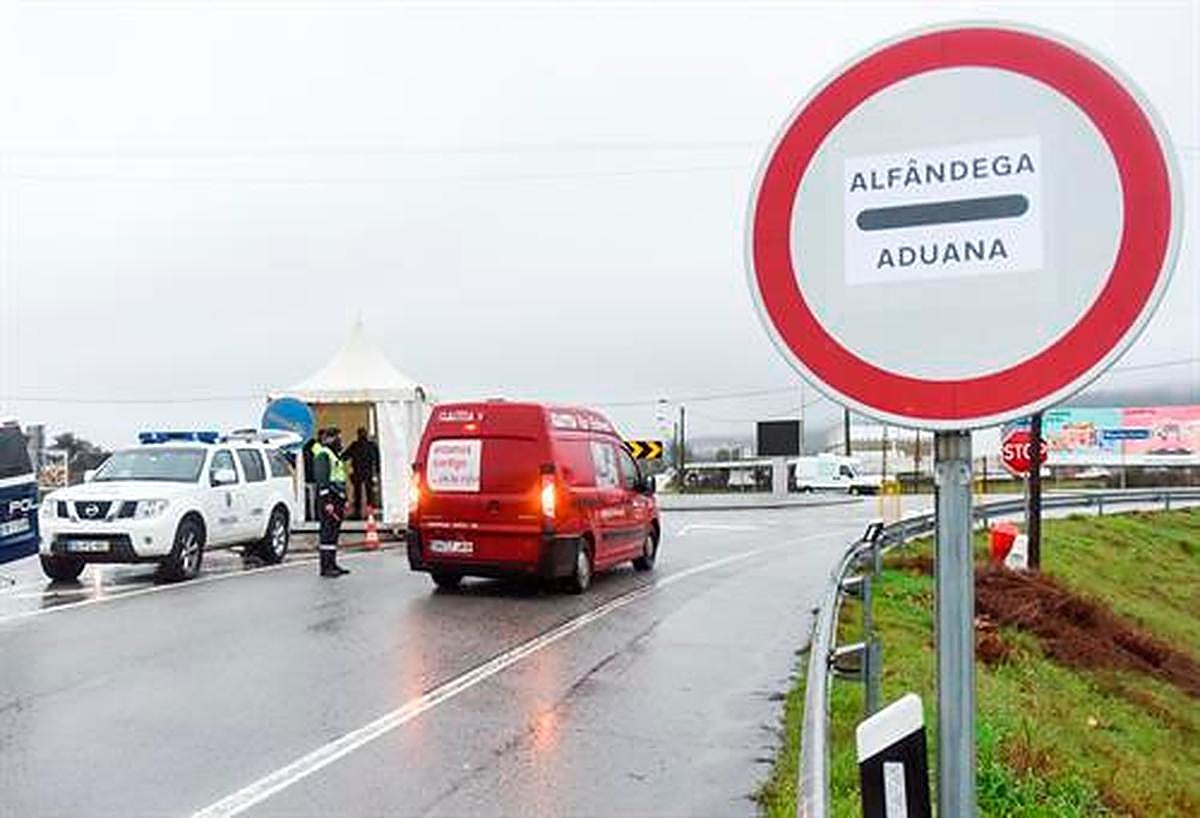 Control en la frontera entre Portugal y España.