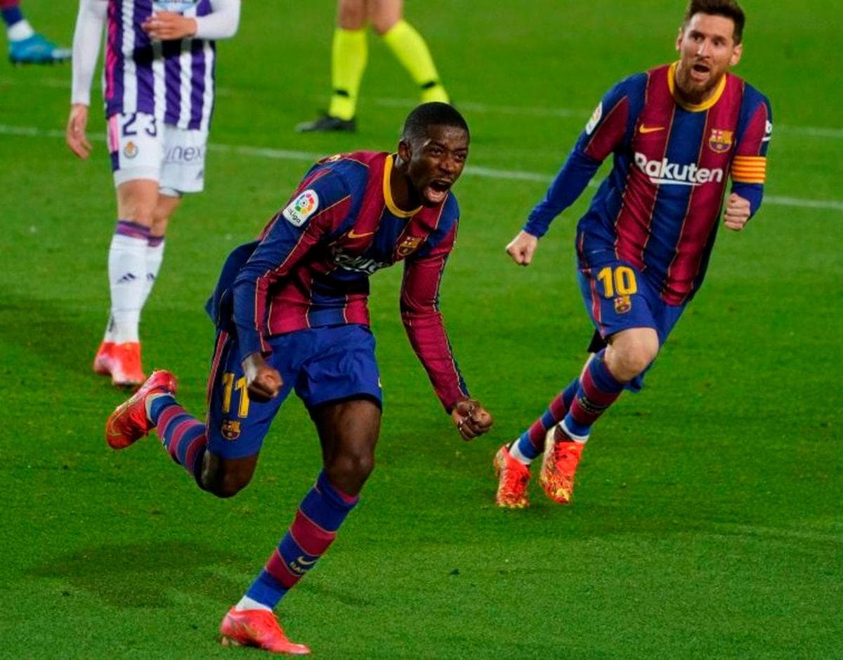 Dembelé celebra el tanto del Barcelona.