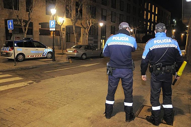 Integrantes de una patrulla de la Policía Local.