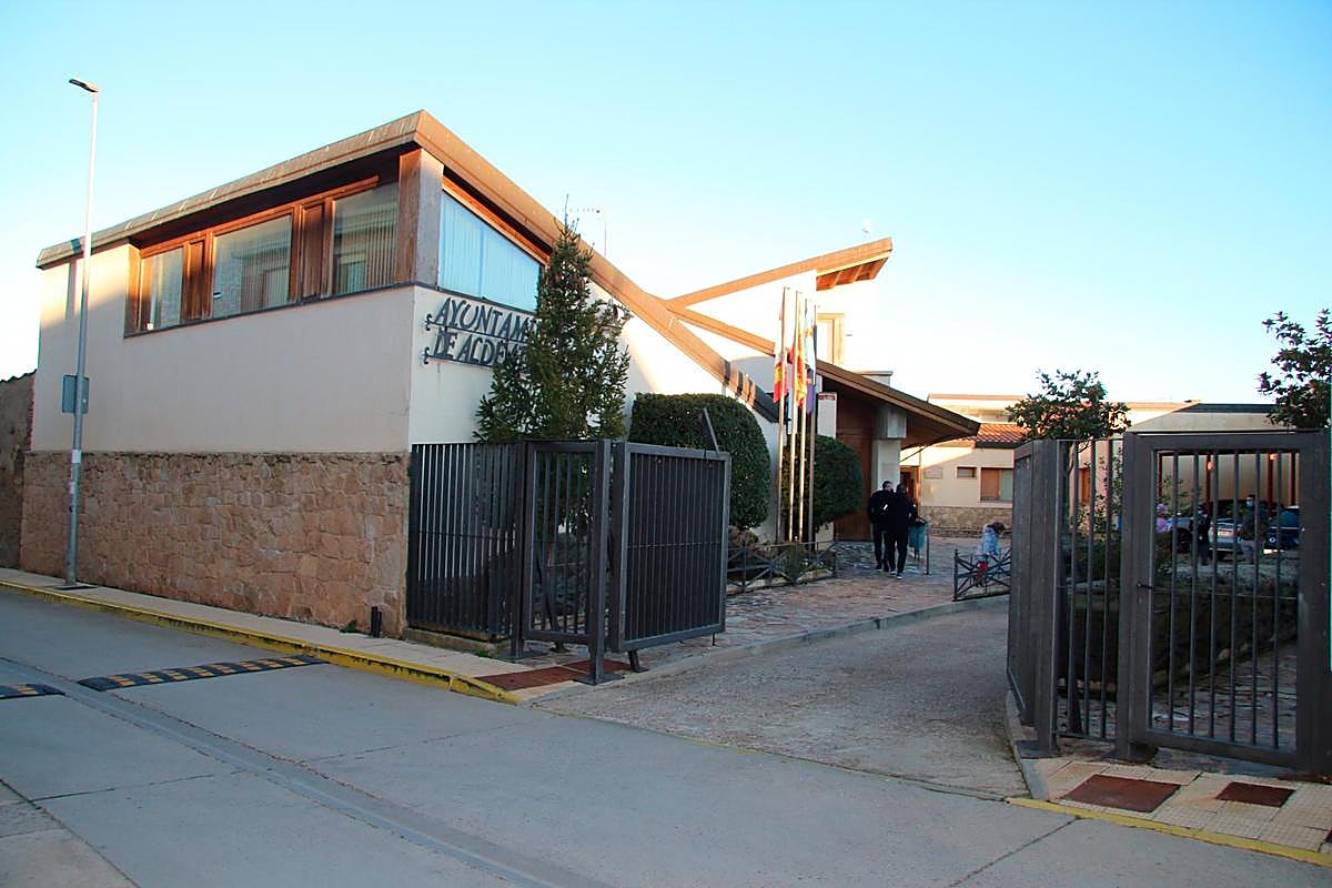 La renovación de la Casa Consistorial permitirá eliminar las goteras y renovar el salón de plenos así como el tejado