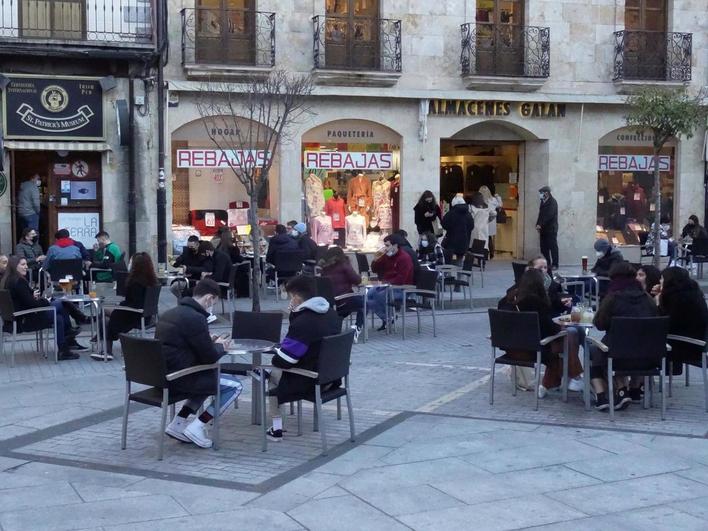 Una terraza de un establemiento hostelero salmantino.