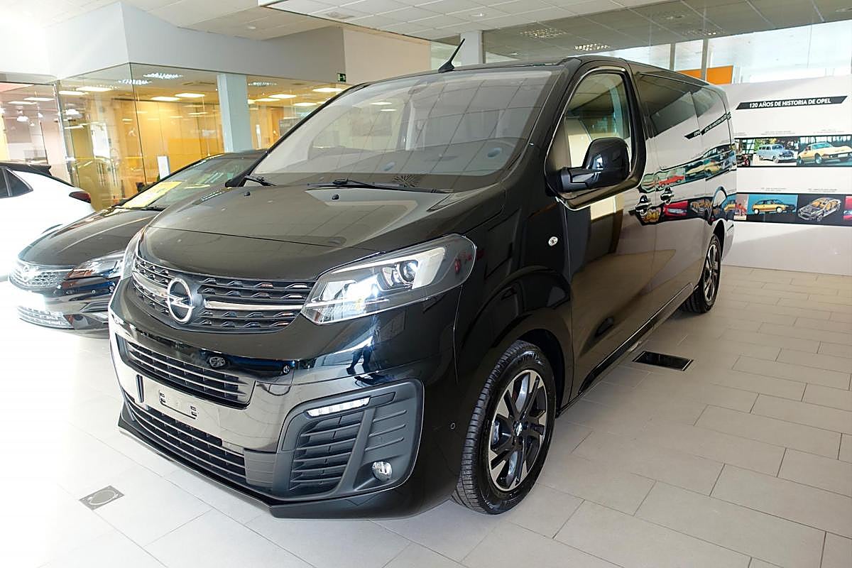 OPEL ZAFIRA LIFE 2.0 DIESEL 110kW 150CV L INNOVATION | Kilómetros: 4 | Fecha matriculación: 2020 | Precio contado: 40.000 euros | Precio sujeto a financiación: 36.000 euros