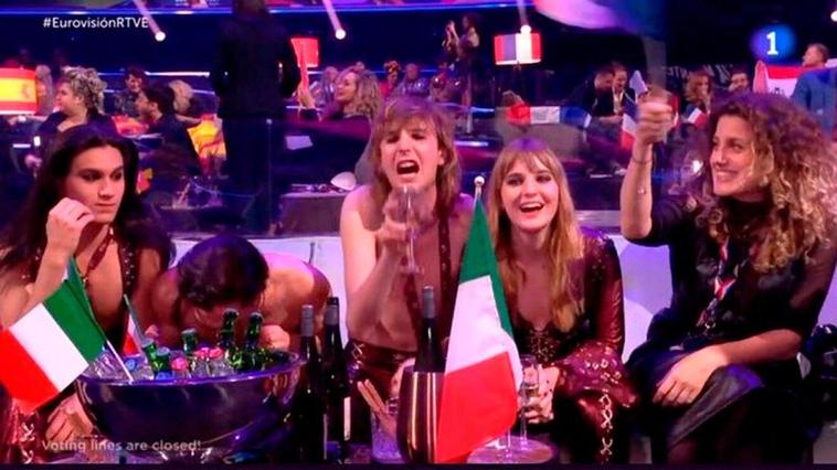 La razón por la que uno de los ganadores de Eurovisión parecía estar consumiendo drogas en directo