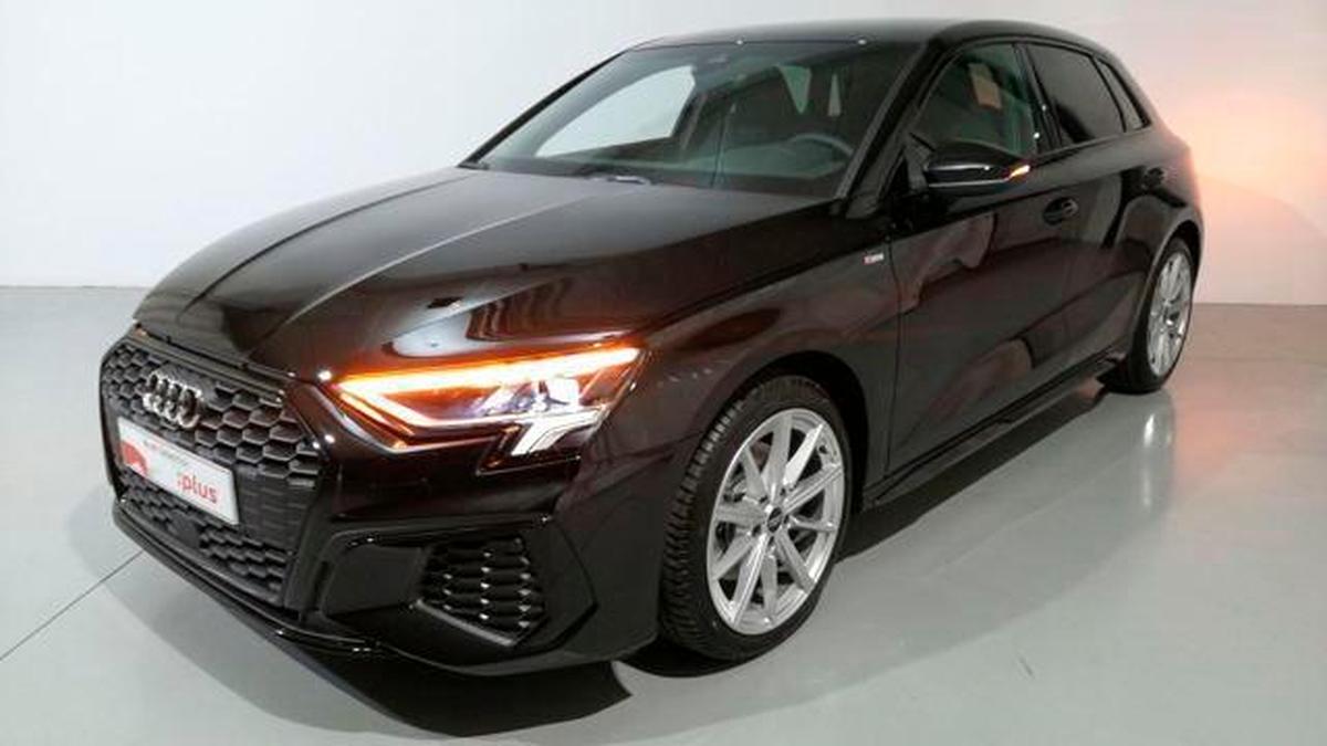 A3 Sportback Black line 30 TFSI 81 kW (110 CV) | Kilómetros: 12 km | Fecha matriculación: 28/02/2021 | Precio: 26.990 euros