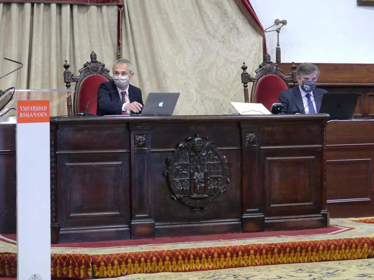 Rivero, en el Consejo de Gobierno acompañado Almaraz en su última sesión como secretario general.