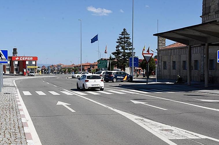 Normalidad el paso fronterizo entre Fuentes de Oñoro y Vilar Formoso durante toda la jornada de este martes a pesar de las contradicciones del Gobierno central.