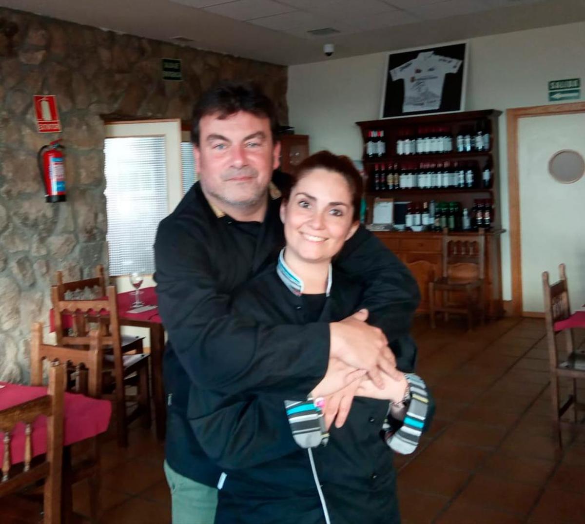 Óscar Monferrer y Marta Herrera en su nuevo restaurante de Sardón de los Frailes.