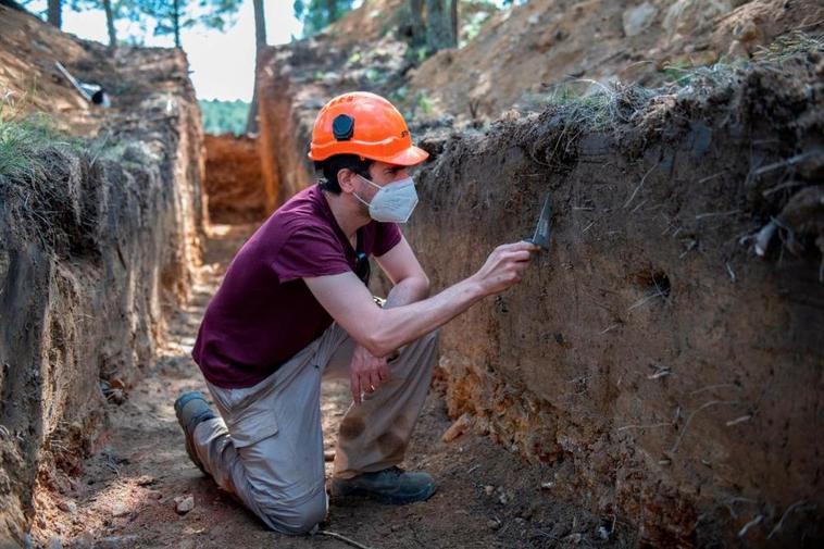 Trabajos arqueológicos en la excavación del depósito situado sobre las labores mineras del río Tenebrilla.