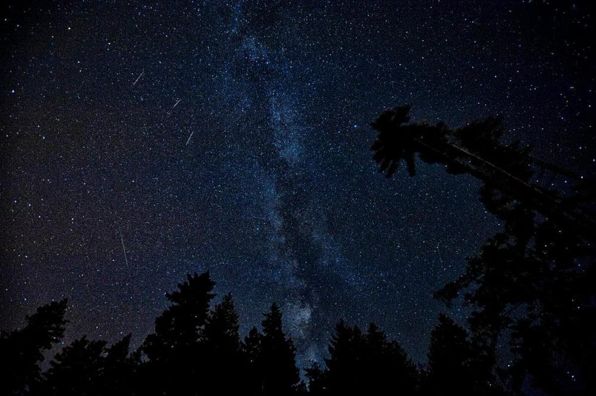 Imagen del cielo en la noche.