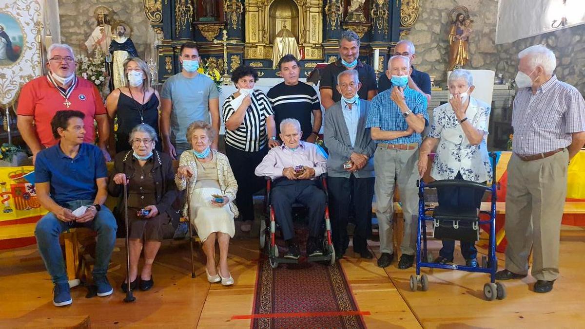 Homenaje a nueve nonagenarios en Nava de Béjar