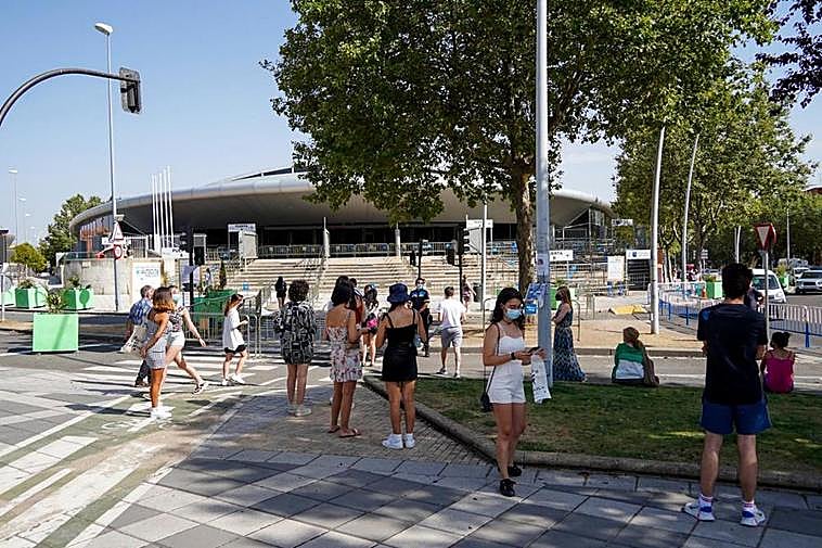 Vacunación en el Multiusos Sánchez Paraíso.