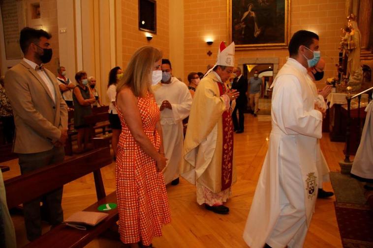 El Nuncio Apostólico, Bernardito C. Auza, en la iglesia de la Anunciación.