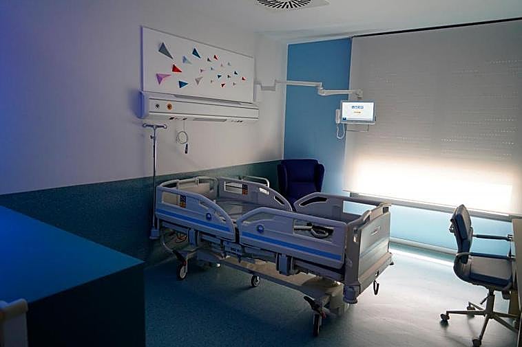 Imagen de una habitación de hospitalización del área pediátrica en el nuevo Hospital.