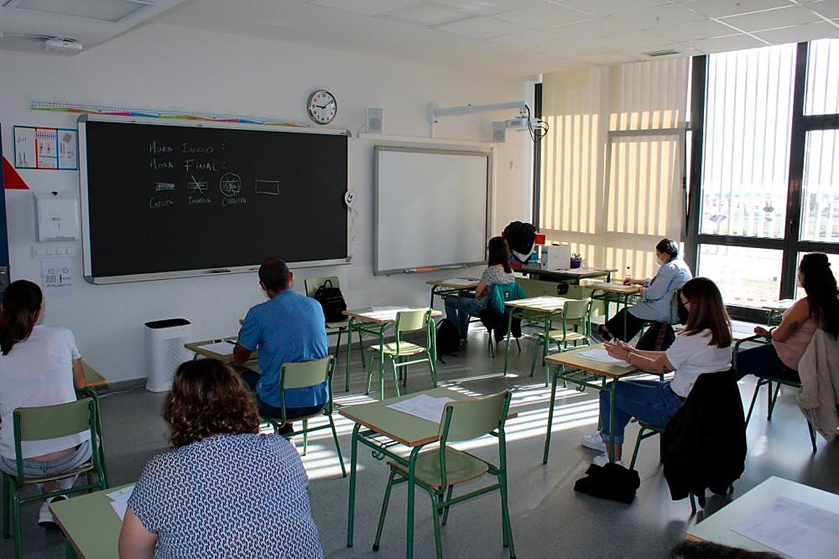 Los opositores ocuparon siete aulas del colegio público de la localidad.
