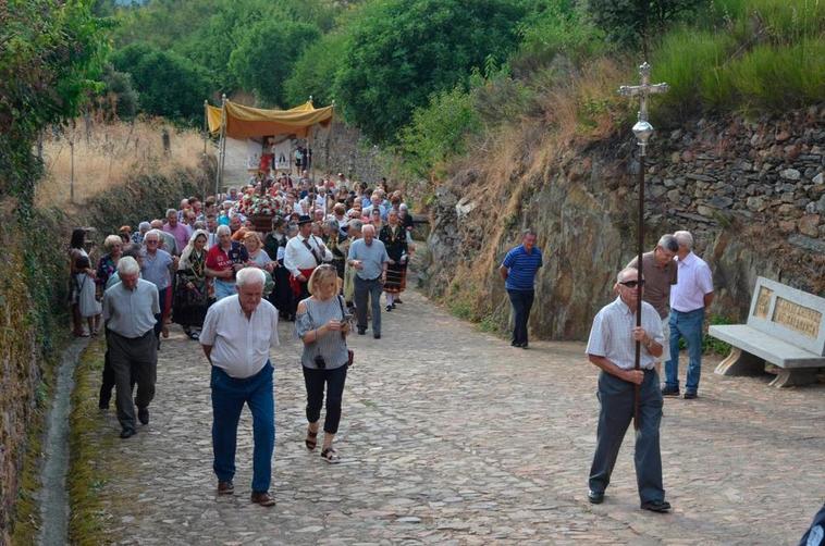 Solemne procesión de subida de la imagen del Santo Cristo