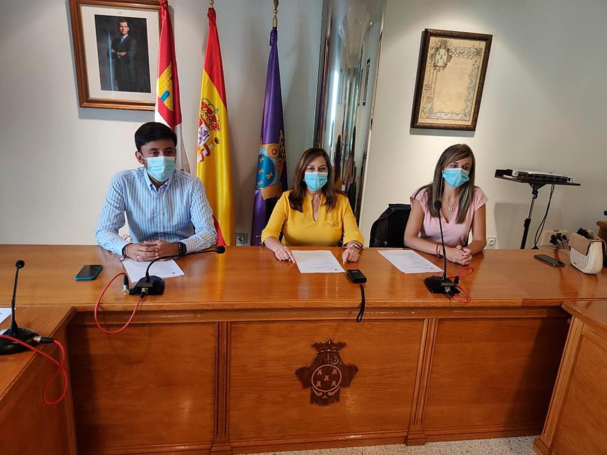 Fran Díaz, Carmen Ávila y Fátima Manzano.