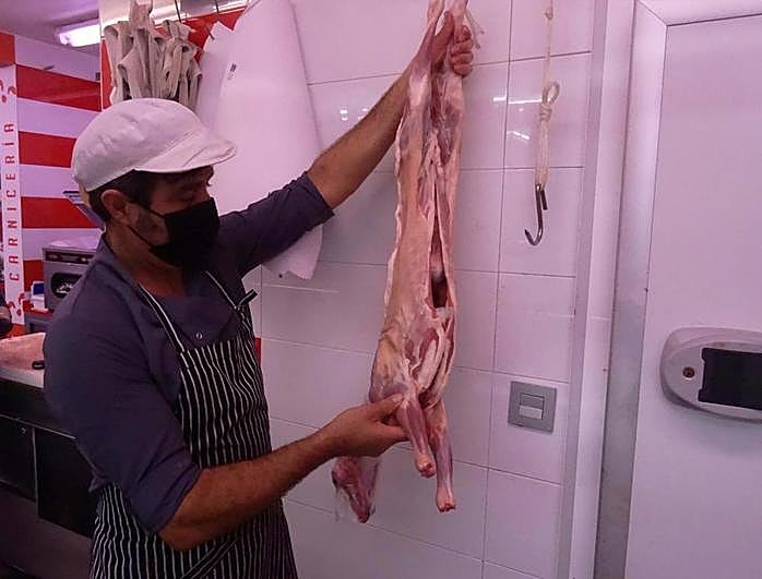 El precio del cabrito comienza a caer al aumentar la oferta para los consumidores.