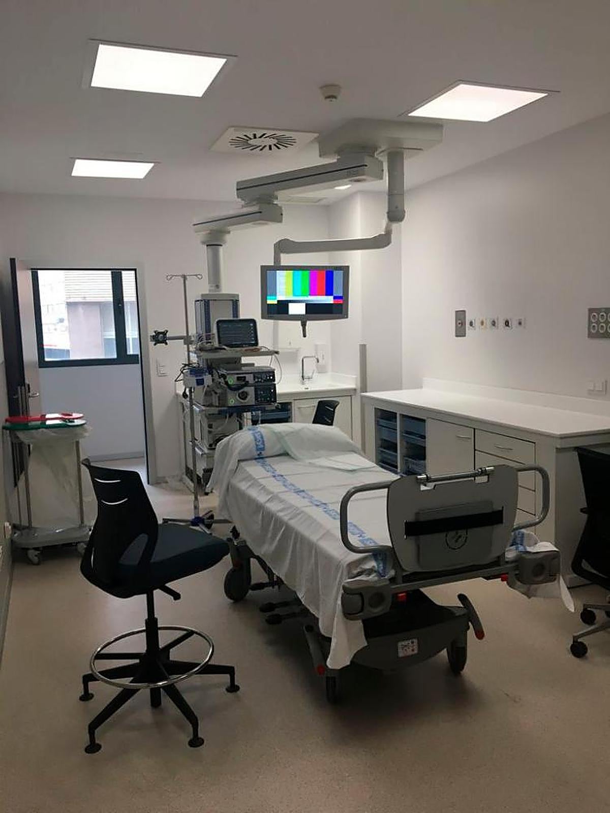Imagen de las salas de endoscopias ya montadas en el nuevo Hospital de Salamanca.