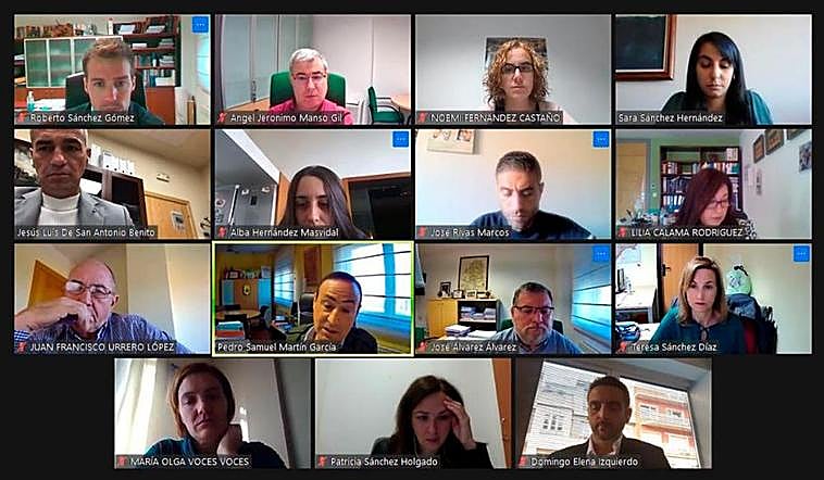 La sesión plenaria de Carbajosa se celebró de forma telemática.