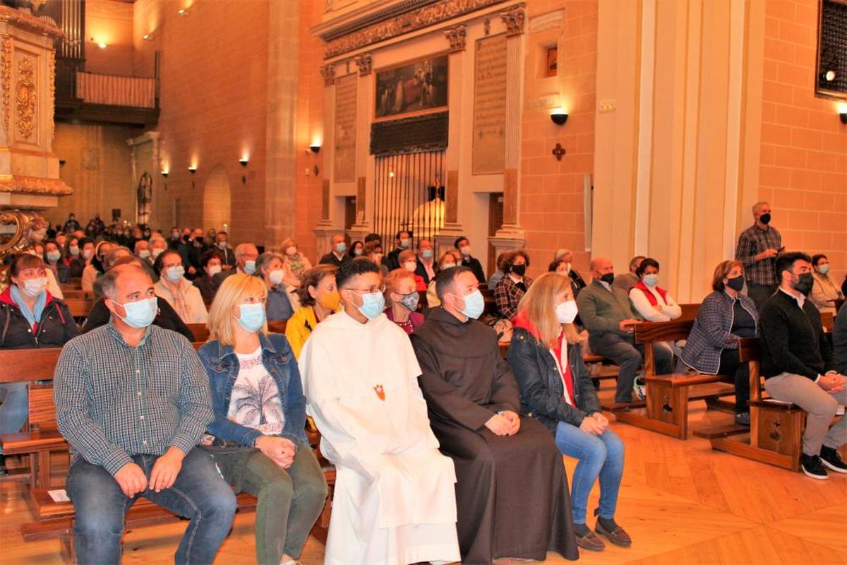 El público asistente al evento organizado por el Carmelo.