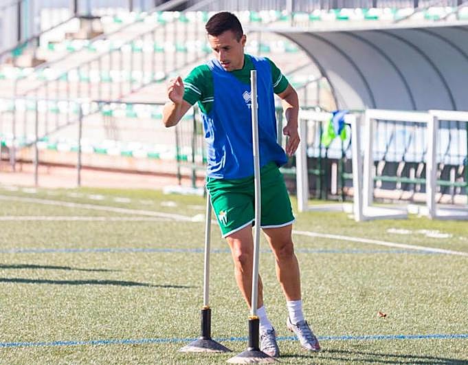Piojo, en un entrenamiento del Guijuelo.