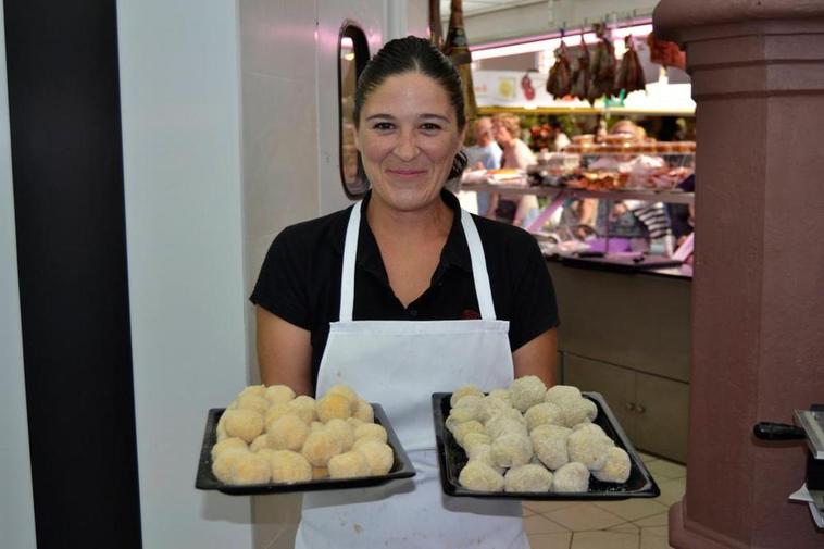 Una muestra de croquetas en el Mercado Central