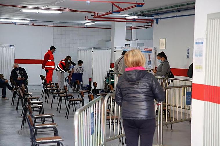 Imagen del punto de vacunación de la calle Valencia durante una jornada anterior.