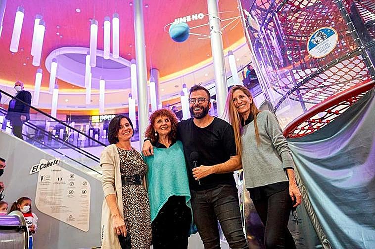 Un momento de la reapertura de la atracción ‘El Cohete’.