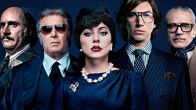 Lady Gaga, en el centro, protagoniza la película de Ridley Scott