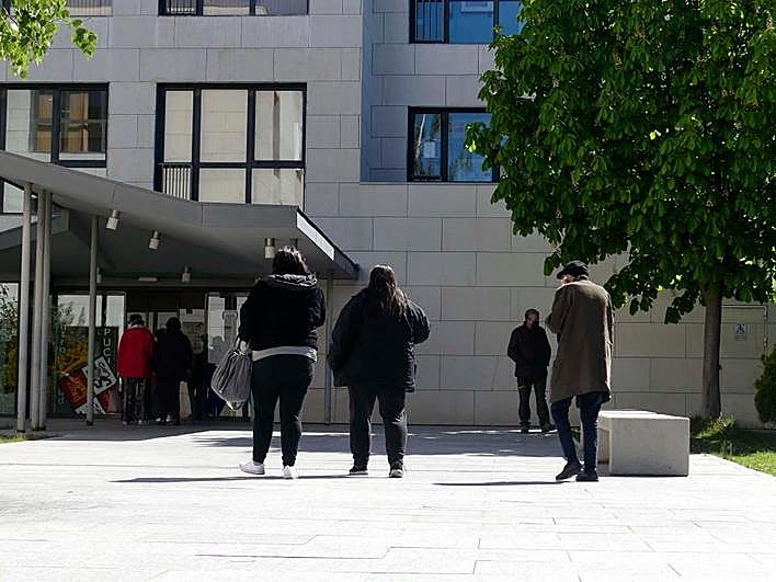 Entrada del centro de salud de Capuchinos