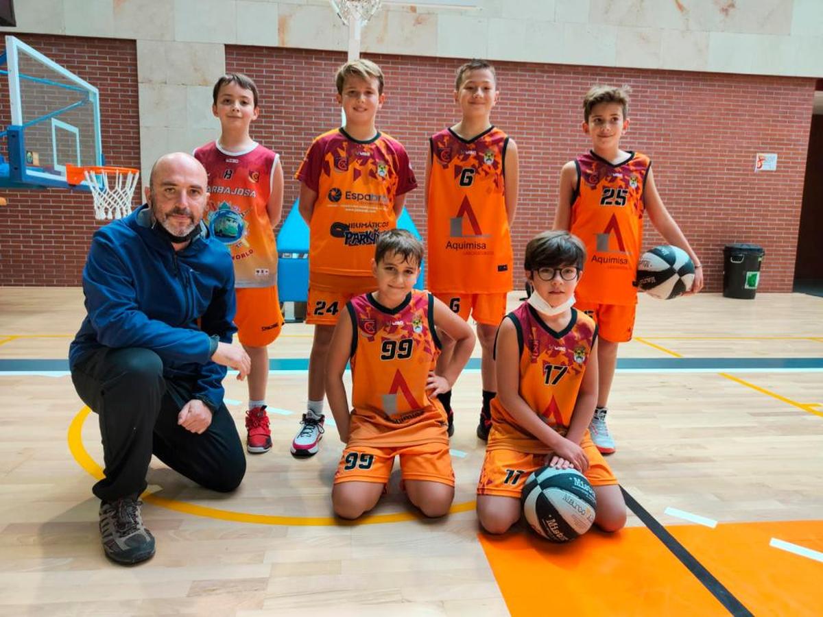 Ayuntamiento de Carbajosa alevín mixto baloncesto.