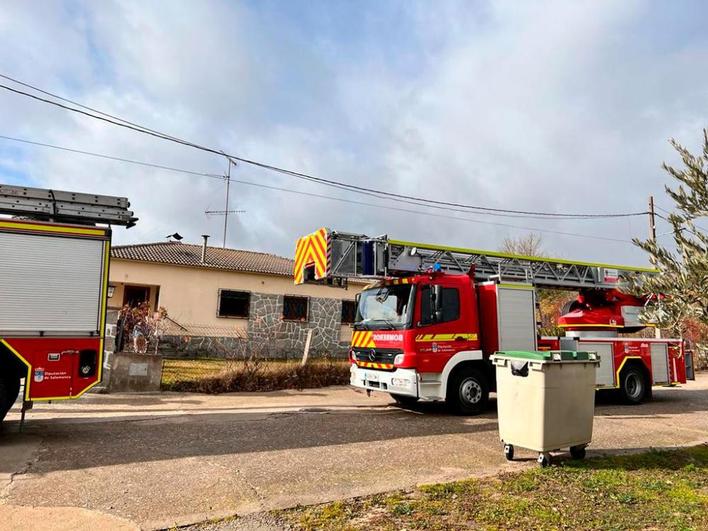 Movilización de los Bomberos por un incendio en una vivienda de Aldearrodrigo